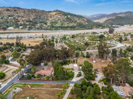 1646 E Tierra Libertia Rd-16