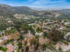 1646 E Tierra Libertia Rd-13