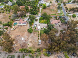 1646 E Tierra Libertia Rd-11