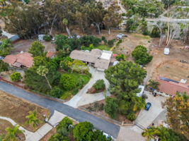 1646 E Tierra Libertia Rd-7