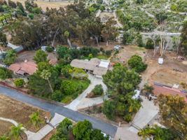 1646 E Tierra Libertia Rd-6