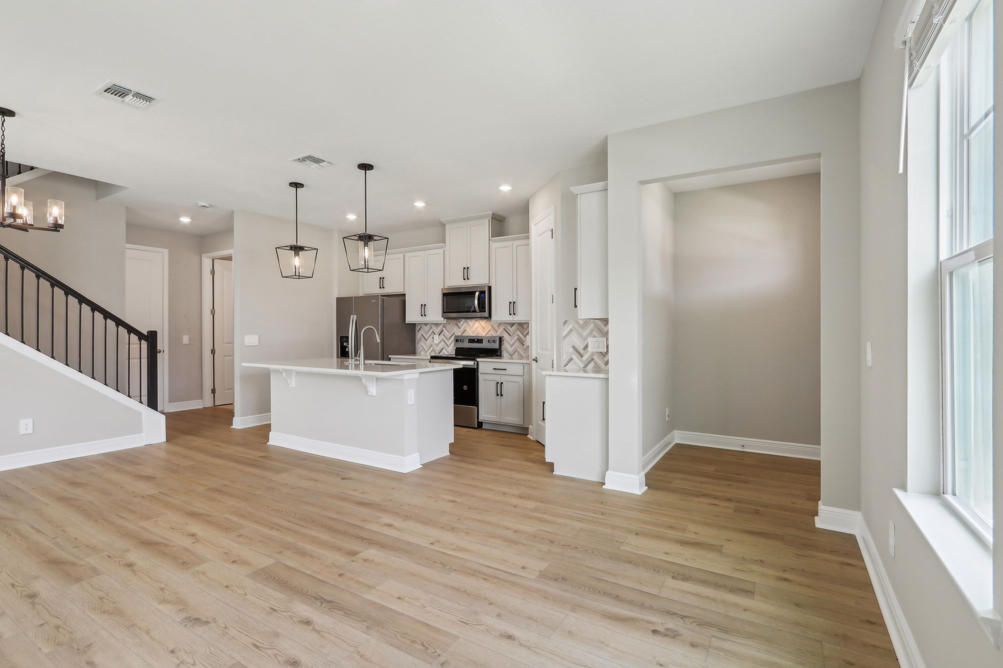 Orlando - Silverleaf Reserve - 16460 Silver Brook Way Winter Garden FL 34787 -  005