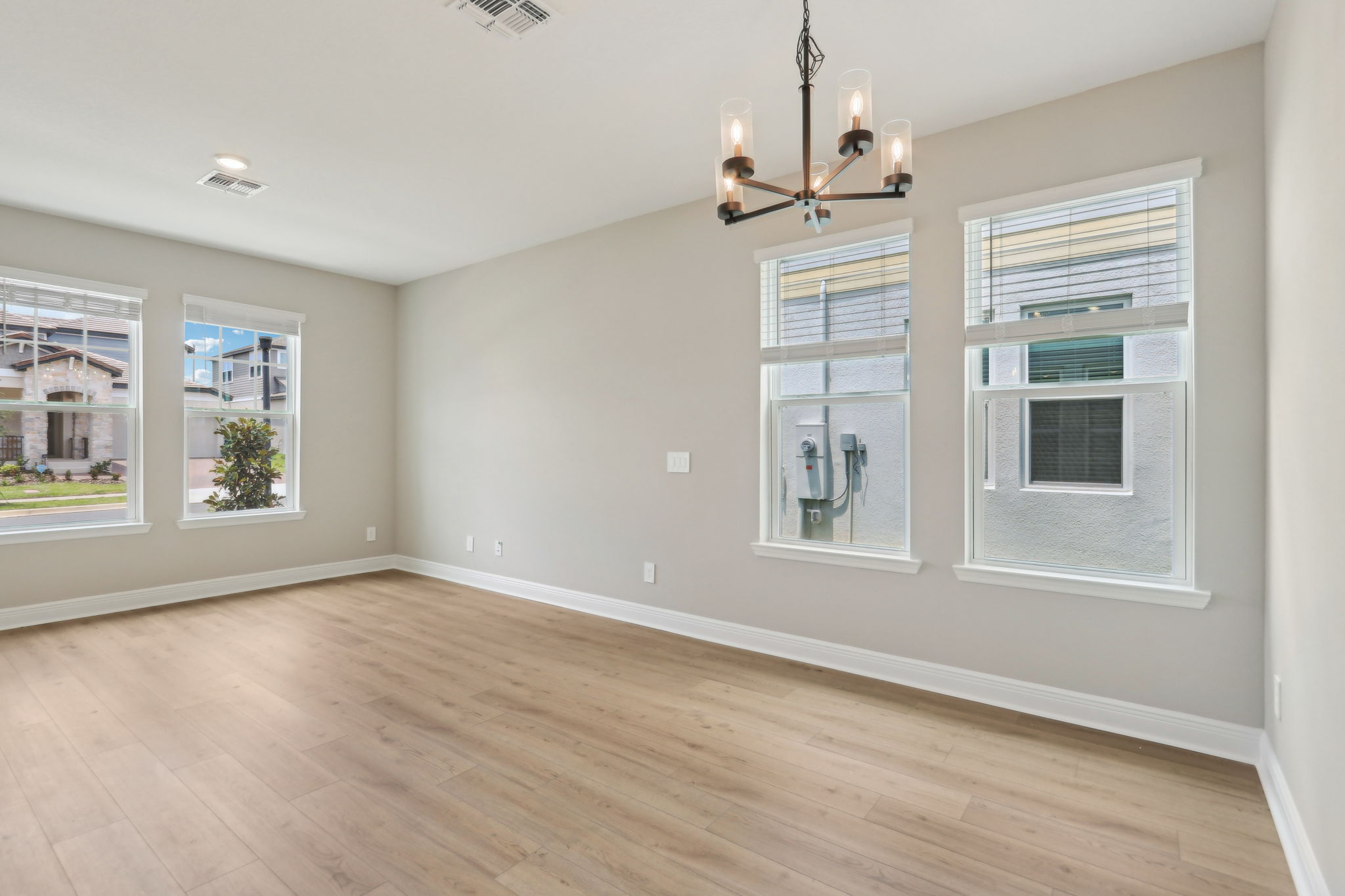 Orlando - Silverleaf Reserve - 16460 Silver Brook Way Winter Garden FL 34787 -  008