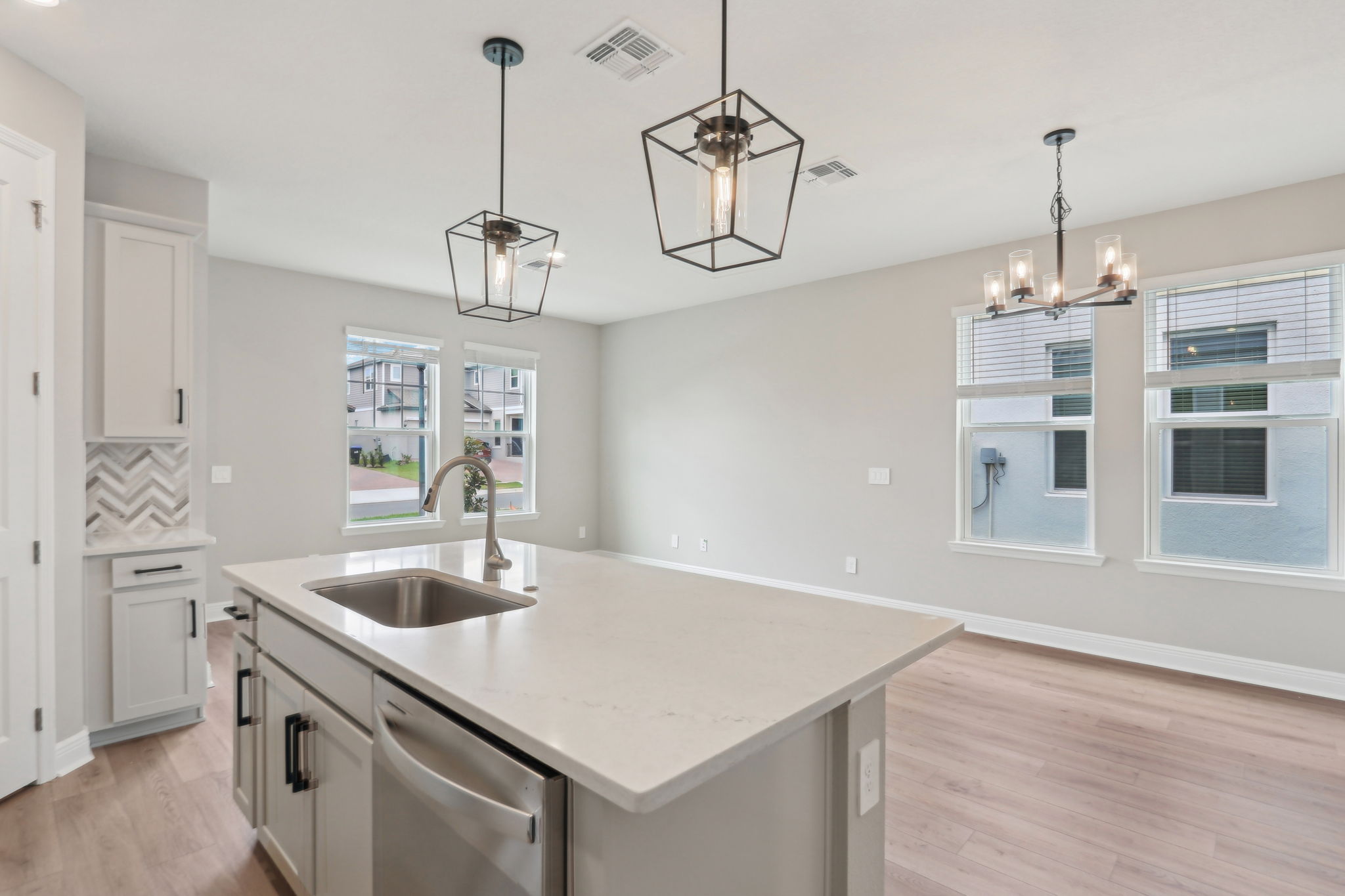 Orlando - Silverleaf Reserve - 16460 Silver Brook Way Winter Garden FL 34787 -  012