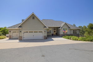  Photo 0