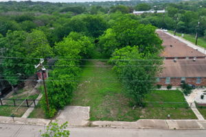  Photo 0
