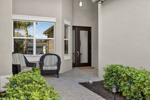 3 windows in den on the front of the home make it bright!