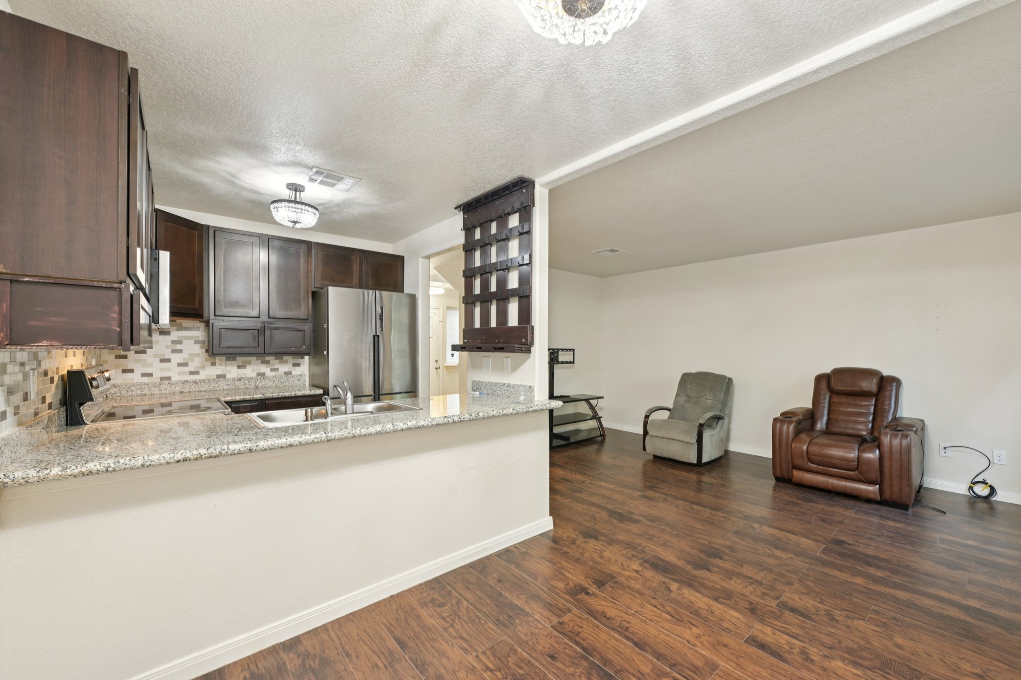 Eastchase St-S0611-017.jpg