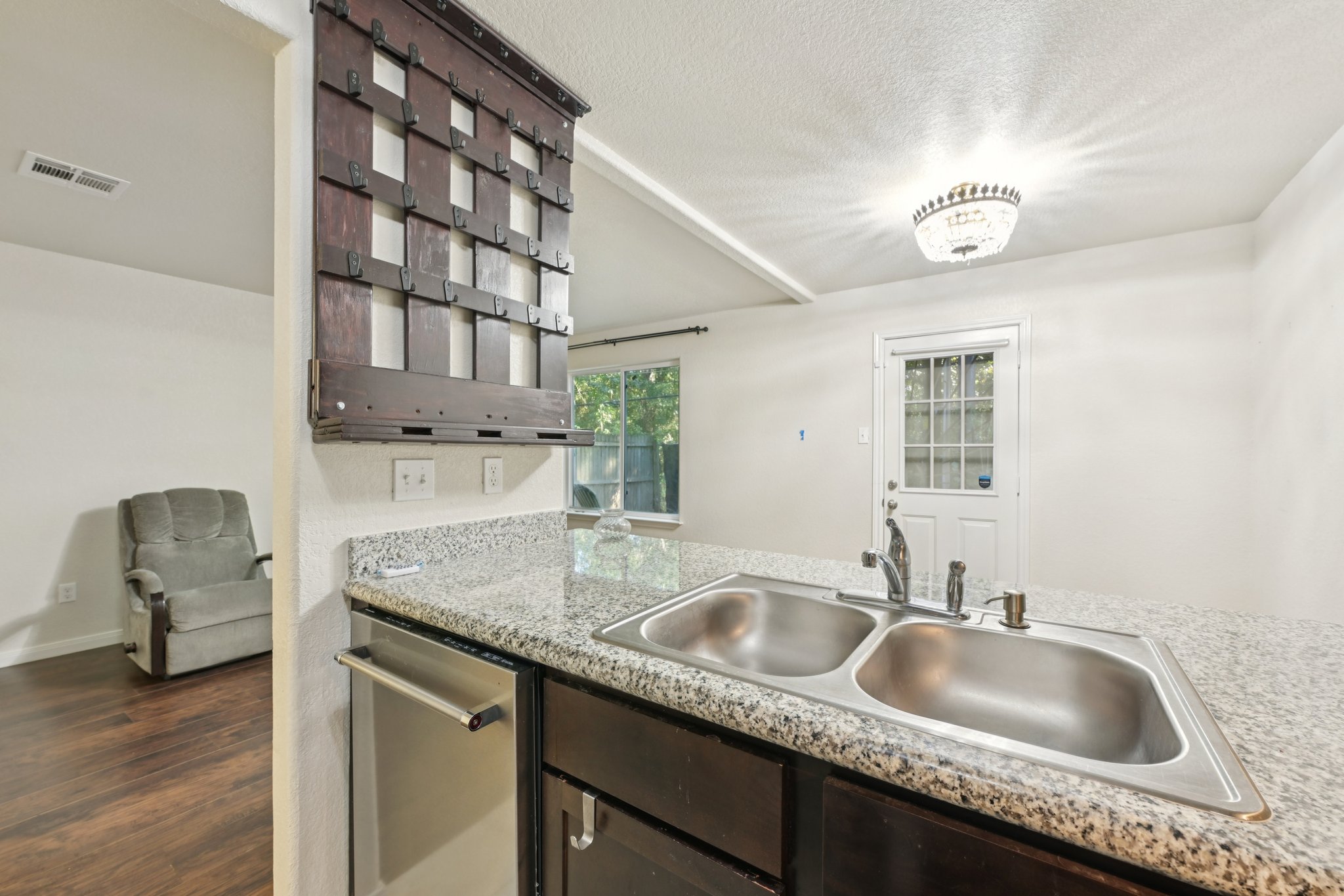 Eastchase St-S0611-023.jpg