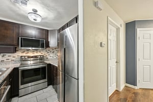 Eastchase St-S0611-022.jpg