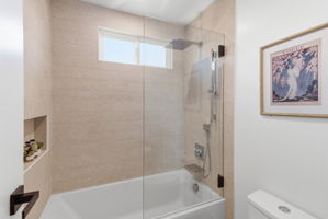 039_F8_1648 Wolfe Dr