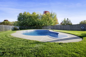  Photo 36