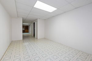  Photo 35