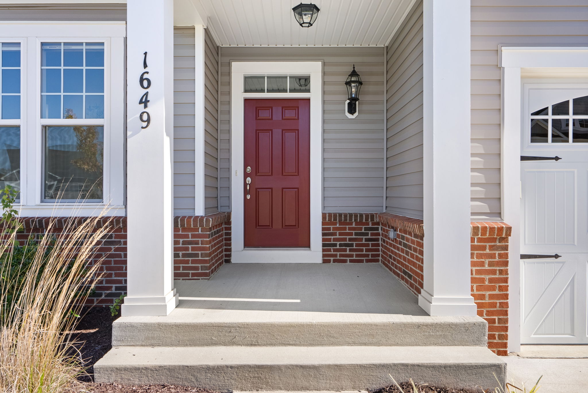 Front Entry Detail