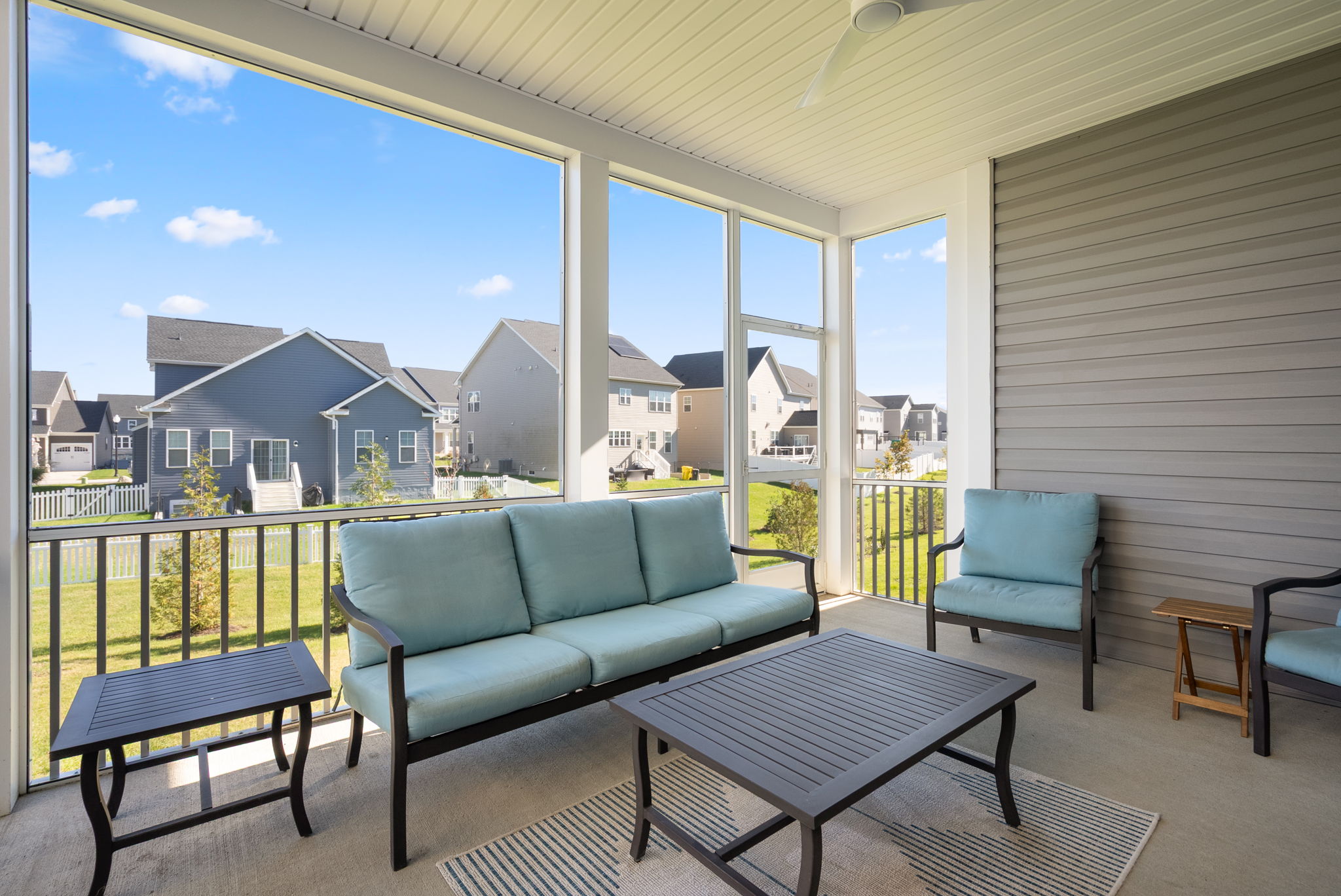 Screened-in Porch