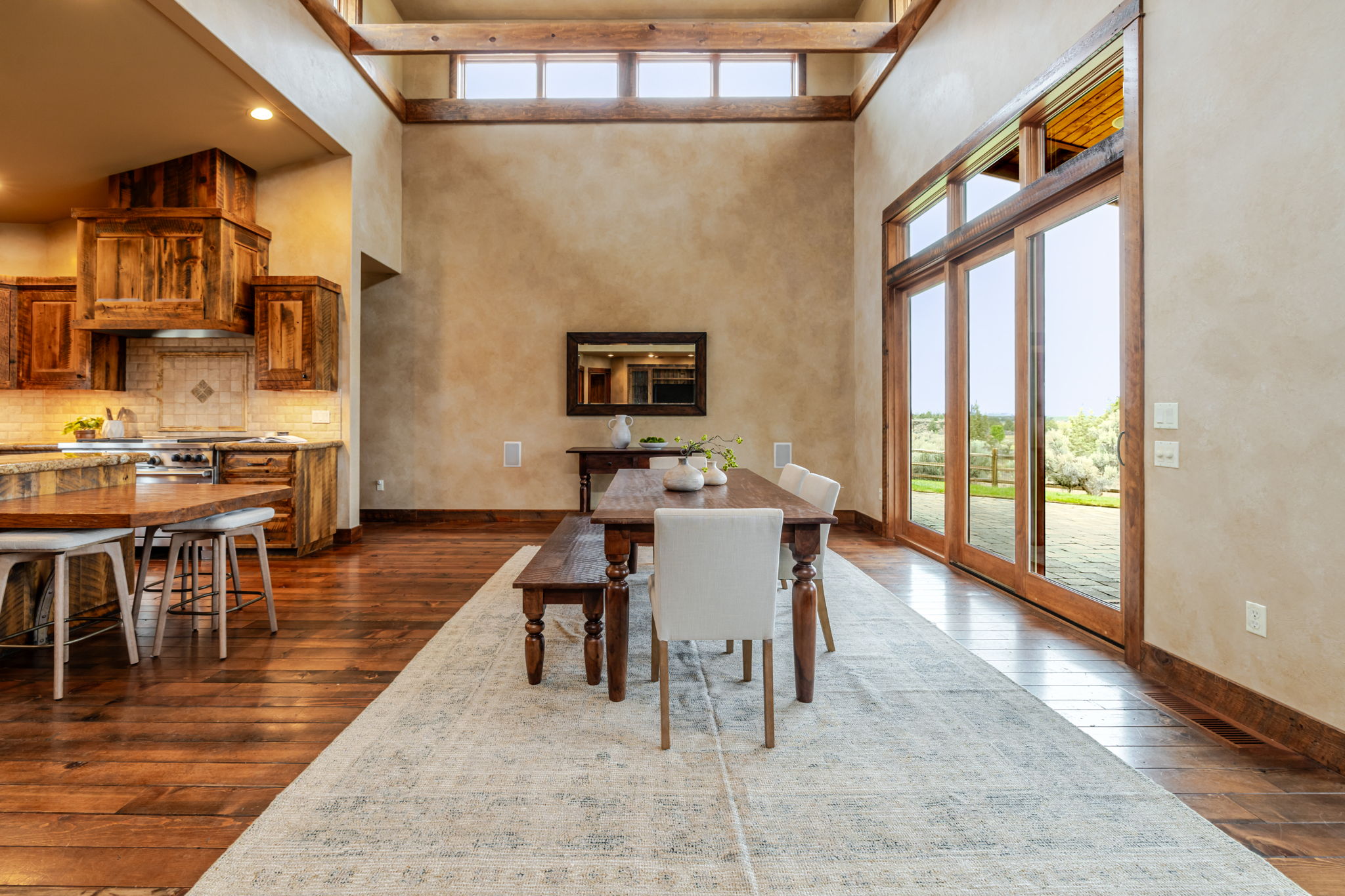  Photo 142