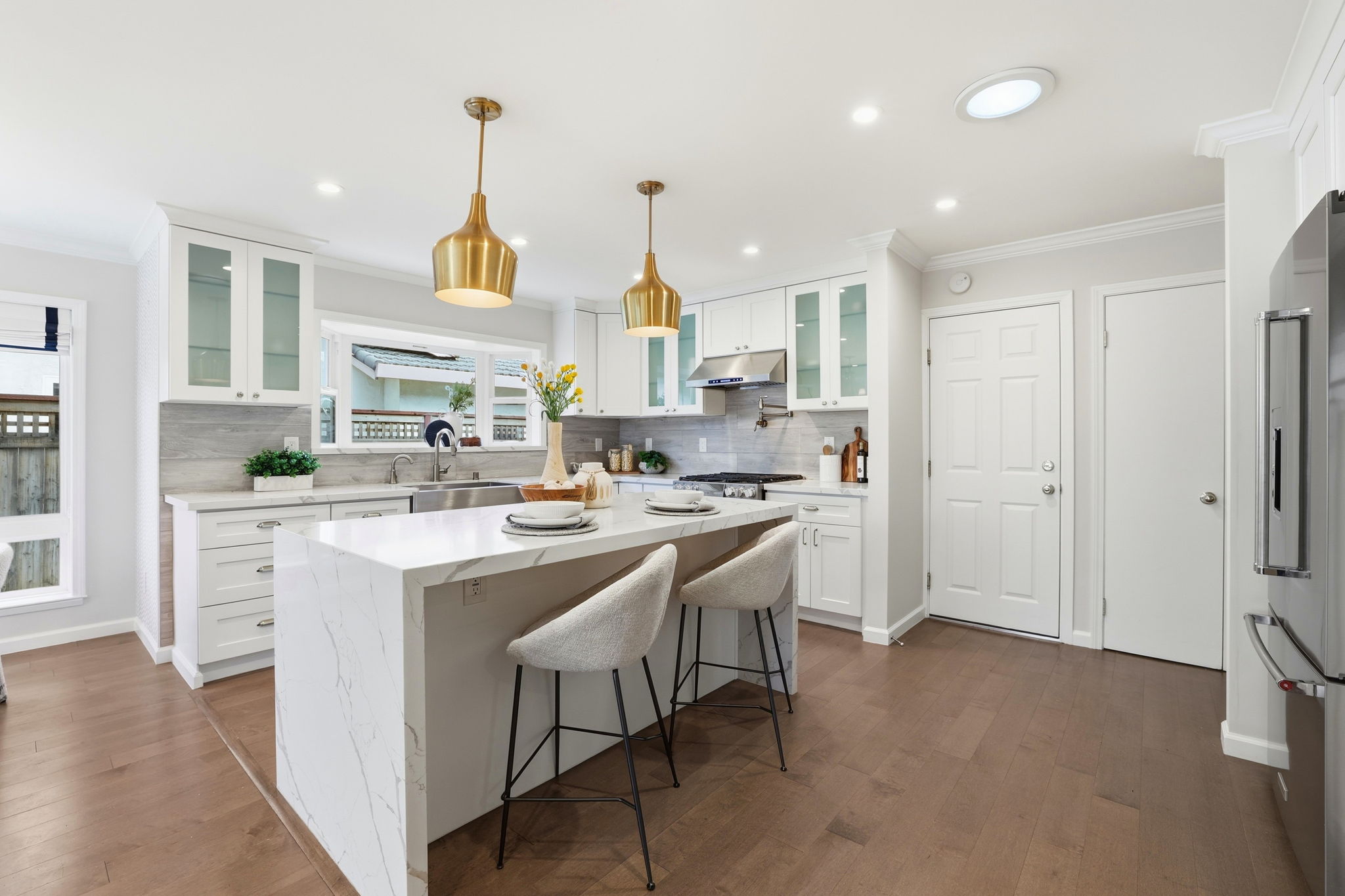 013_f8_165 Carlow Ct