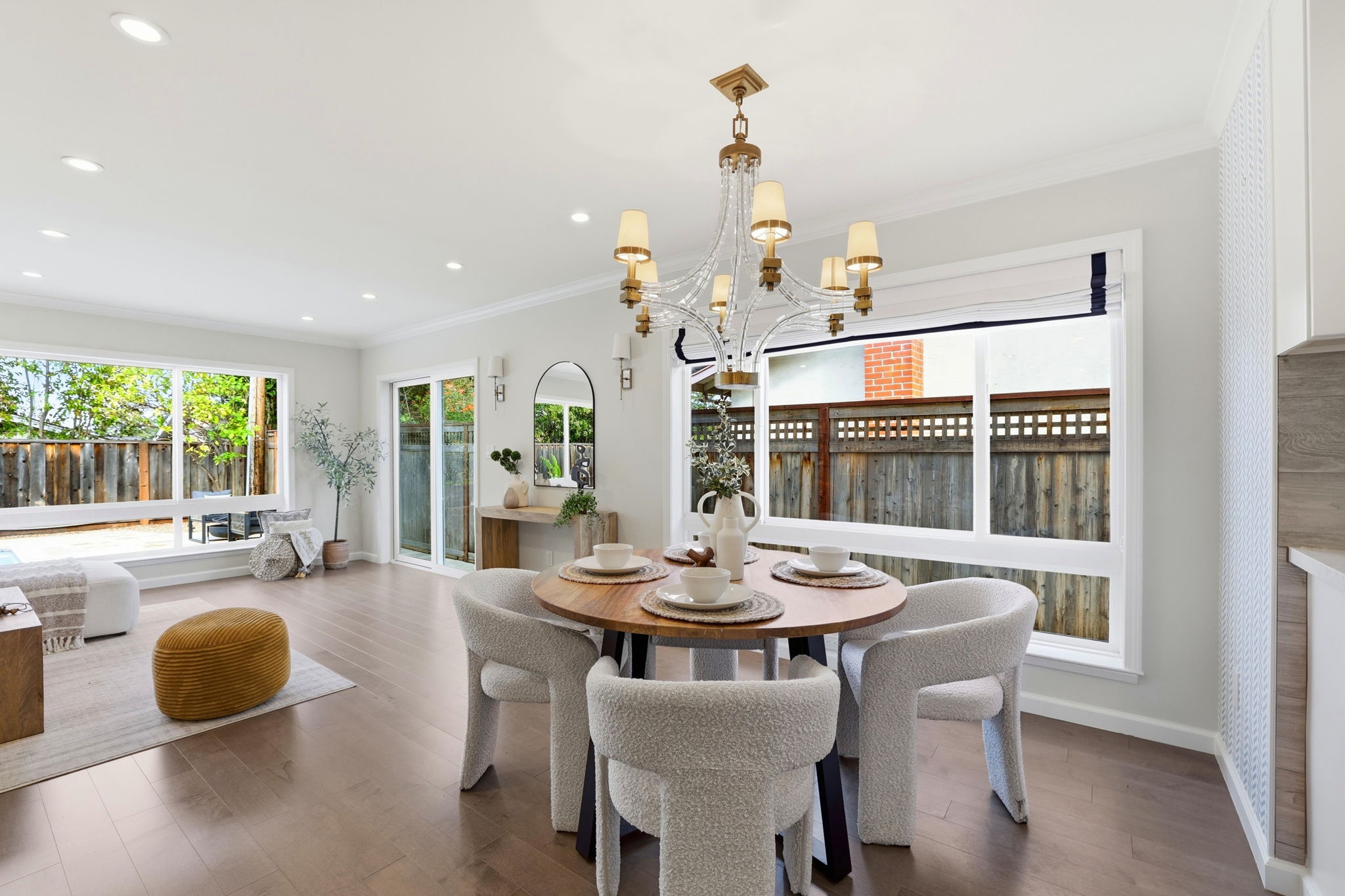 022_f8_165 Carlow Ct