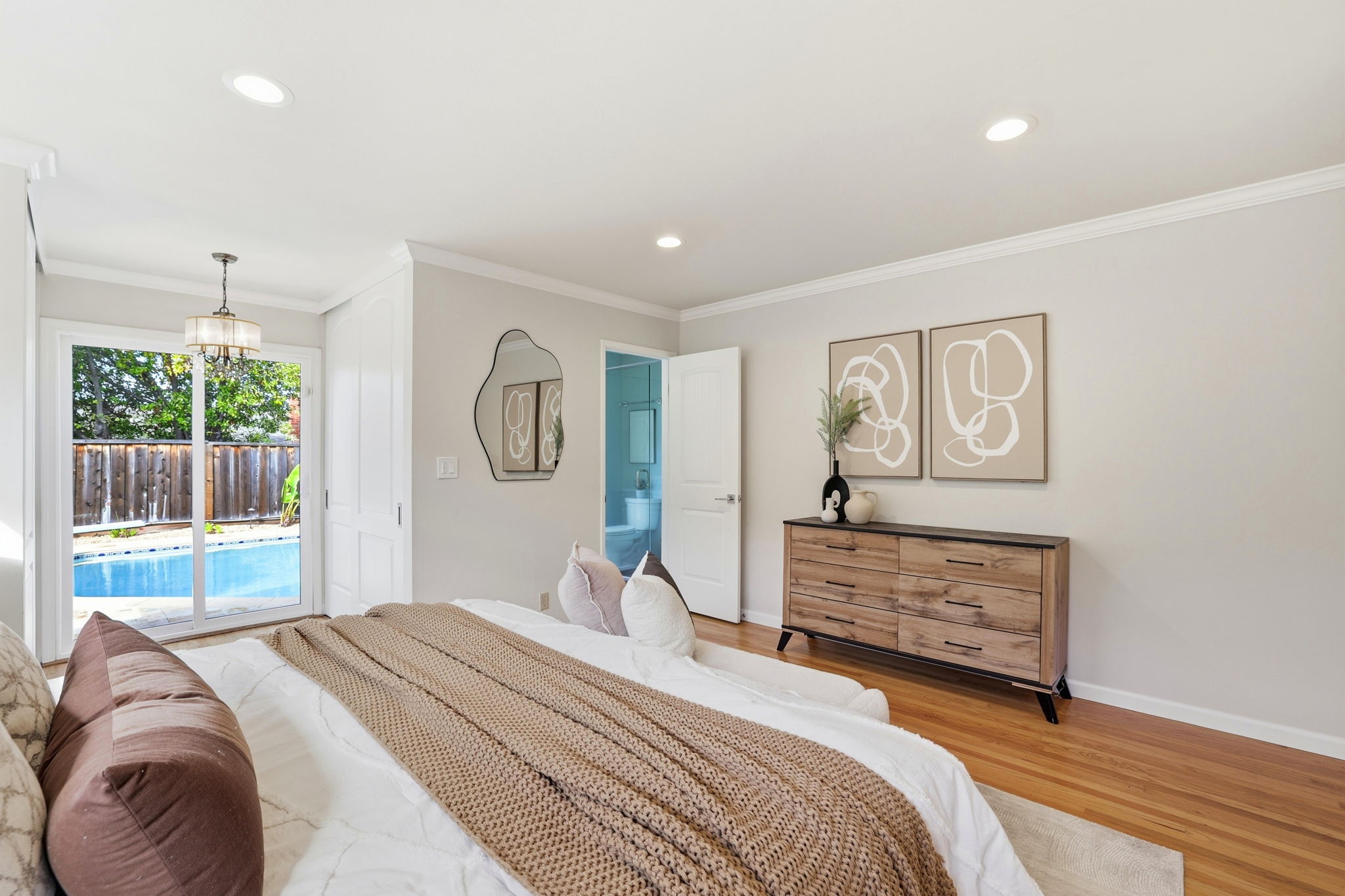 031_f8_165 Carlow Ct