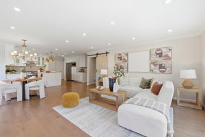 011_f8_165 Carlow Ct