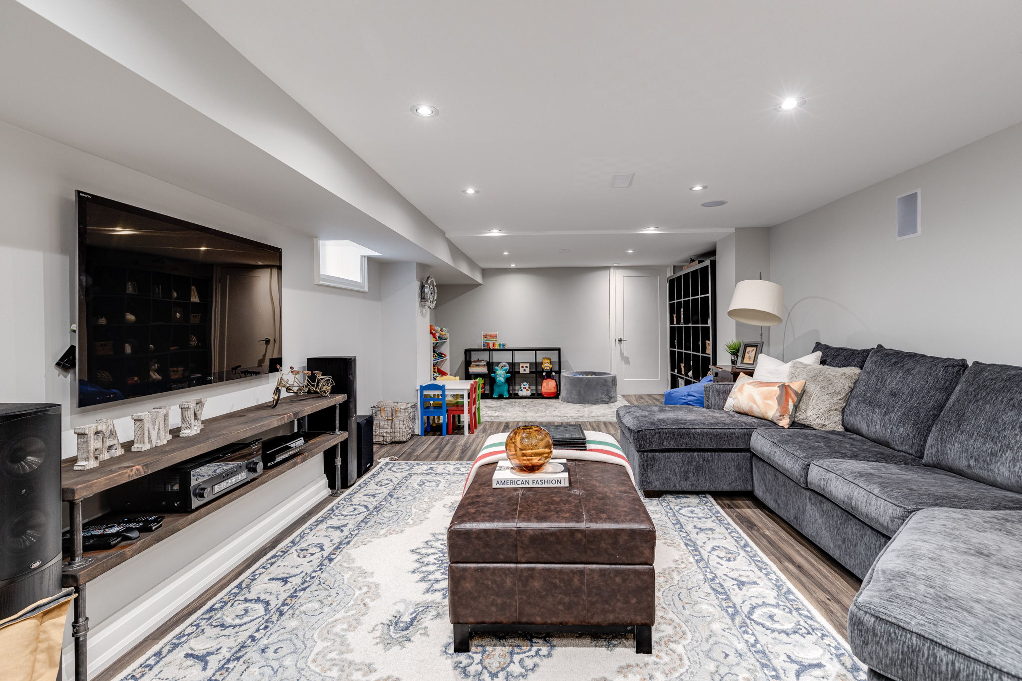 Toronto property showcase — delivered property photograph 36