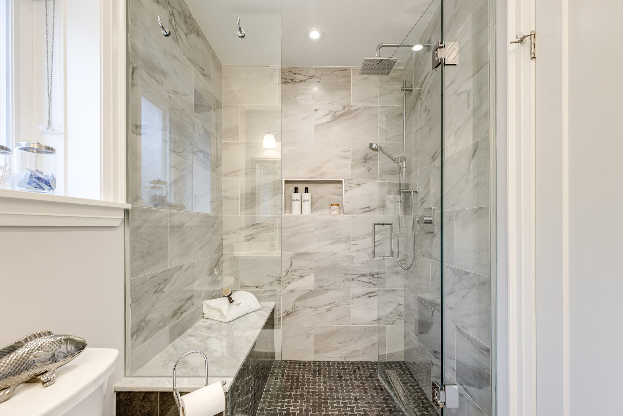 Toronto property showcase — delivered property photograph 34