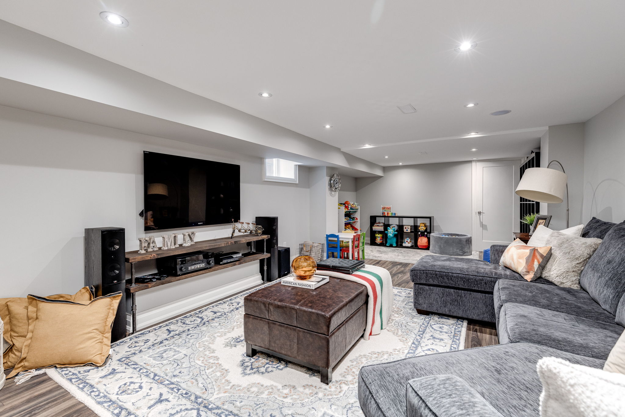 Toronto property showcase — delivered property photograph 37