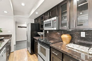 015_F8_165 Forest Ave 2C