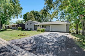 165 Hillview Ln, Loretto, MN 55357, USA Photo 2