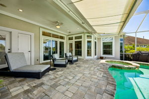 Lanai/Pool