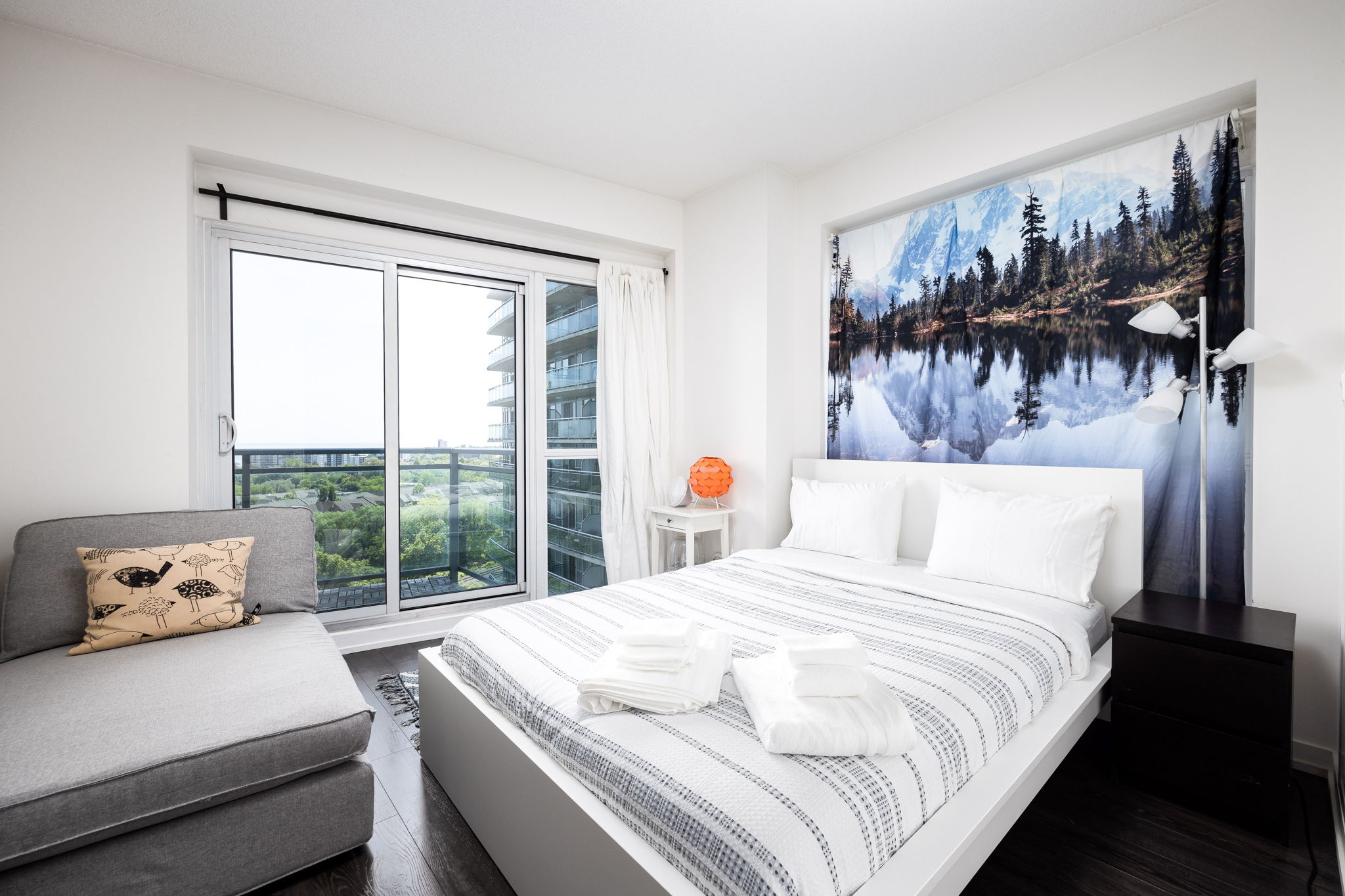 Toronto property showcase — delivered property photograph 10