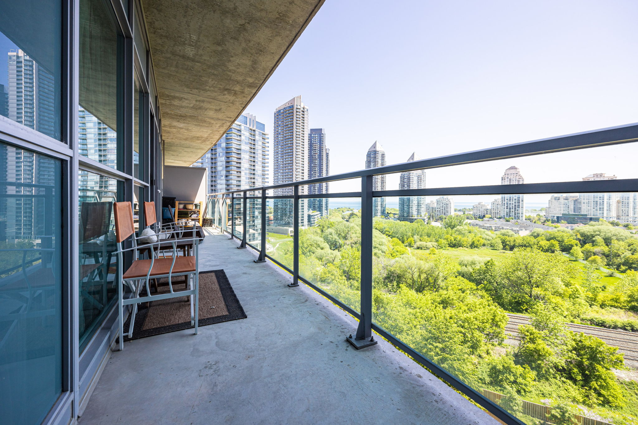 Toronto property showcase — delivered property photograph 31