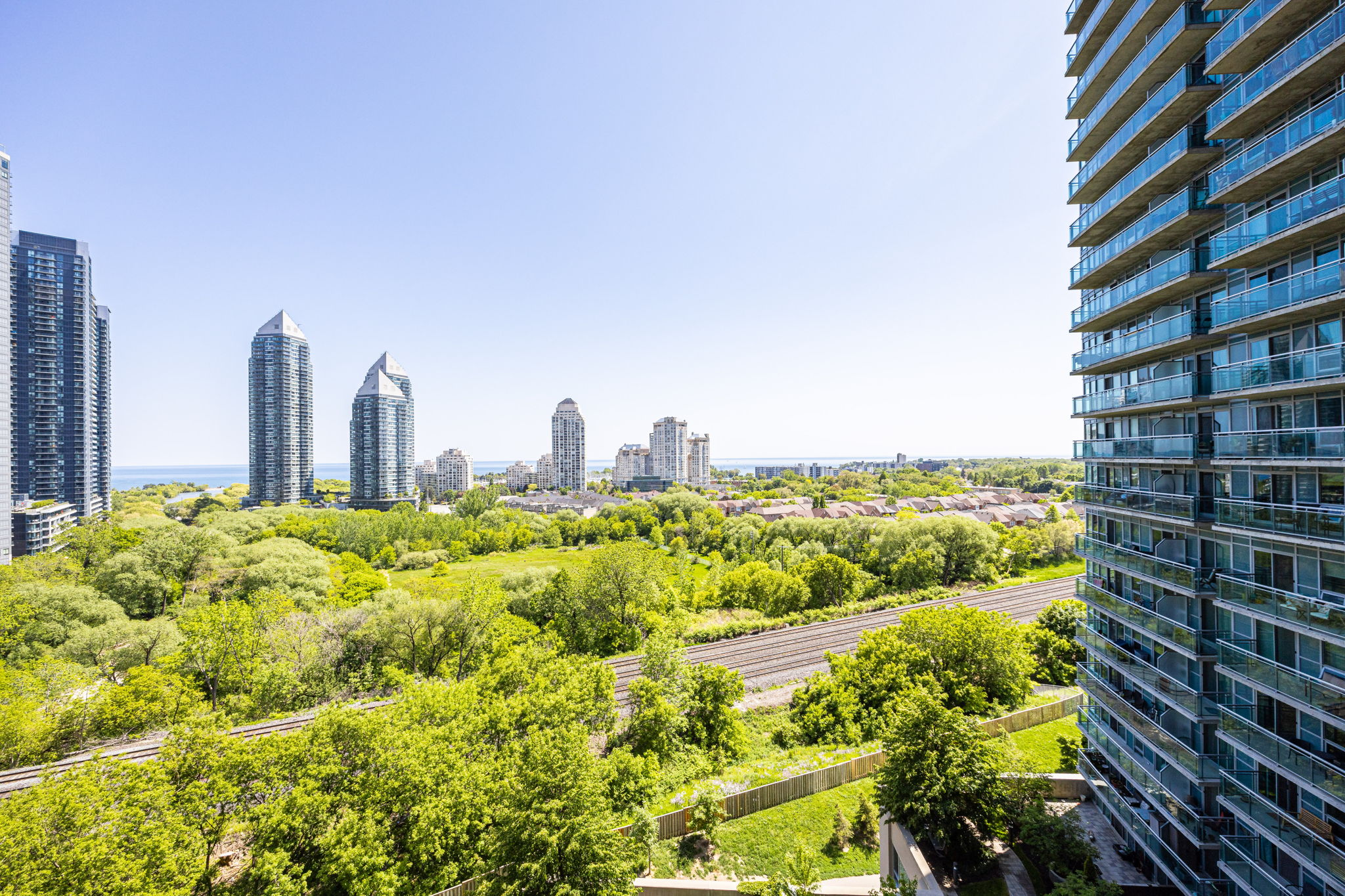 Toronto property showcase — delivered property photograph 33