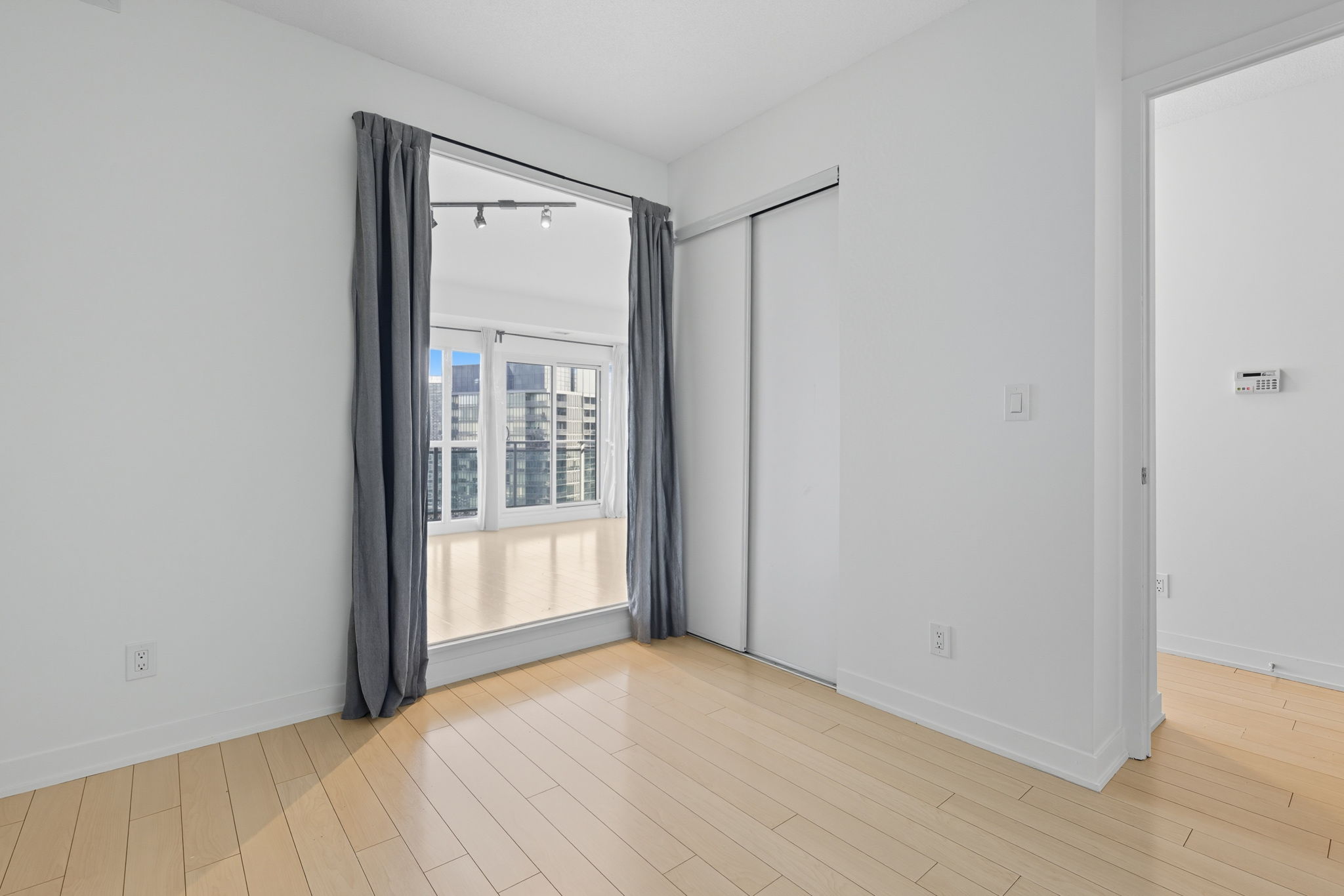 Toronto property showcase — delivered property photograph 11