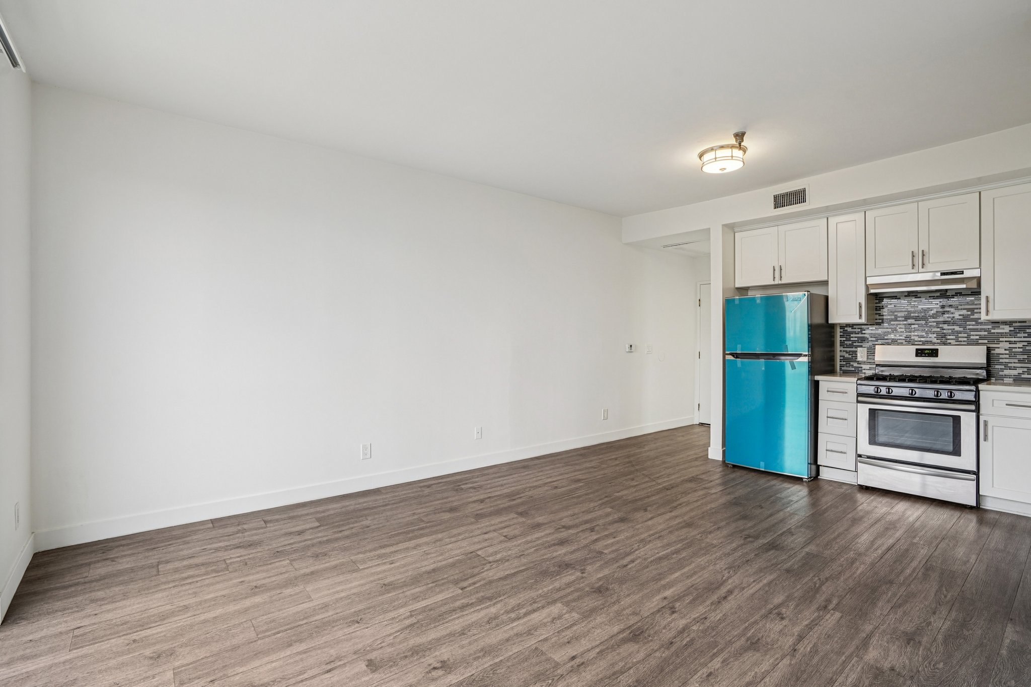 165 N Hoover St UNIT 403-S1511-005.jpg