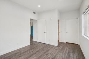 165 N Hoover St UNIT 403-S1511-008.jpg