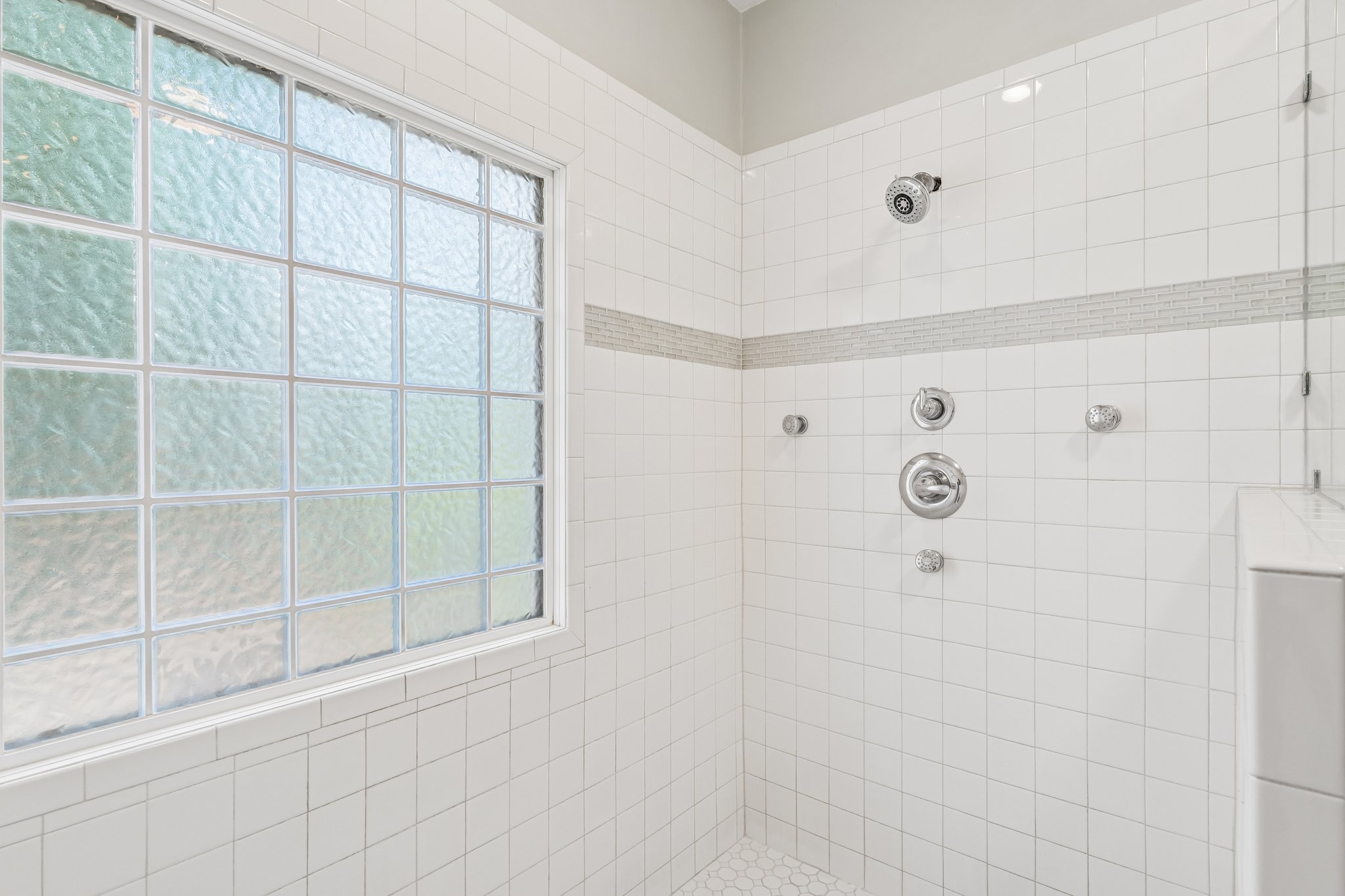 Prestwood Ln-S2906-040.jpg