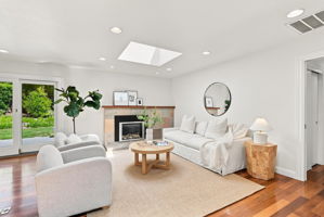 010_F8_165 Selborne Way