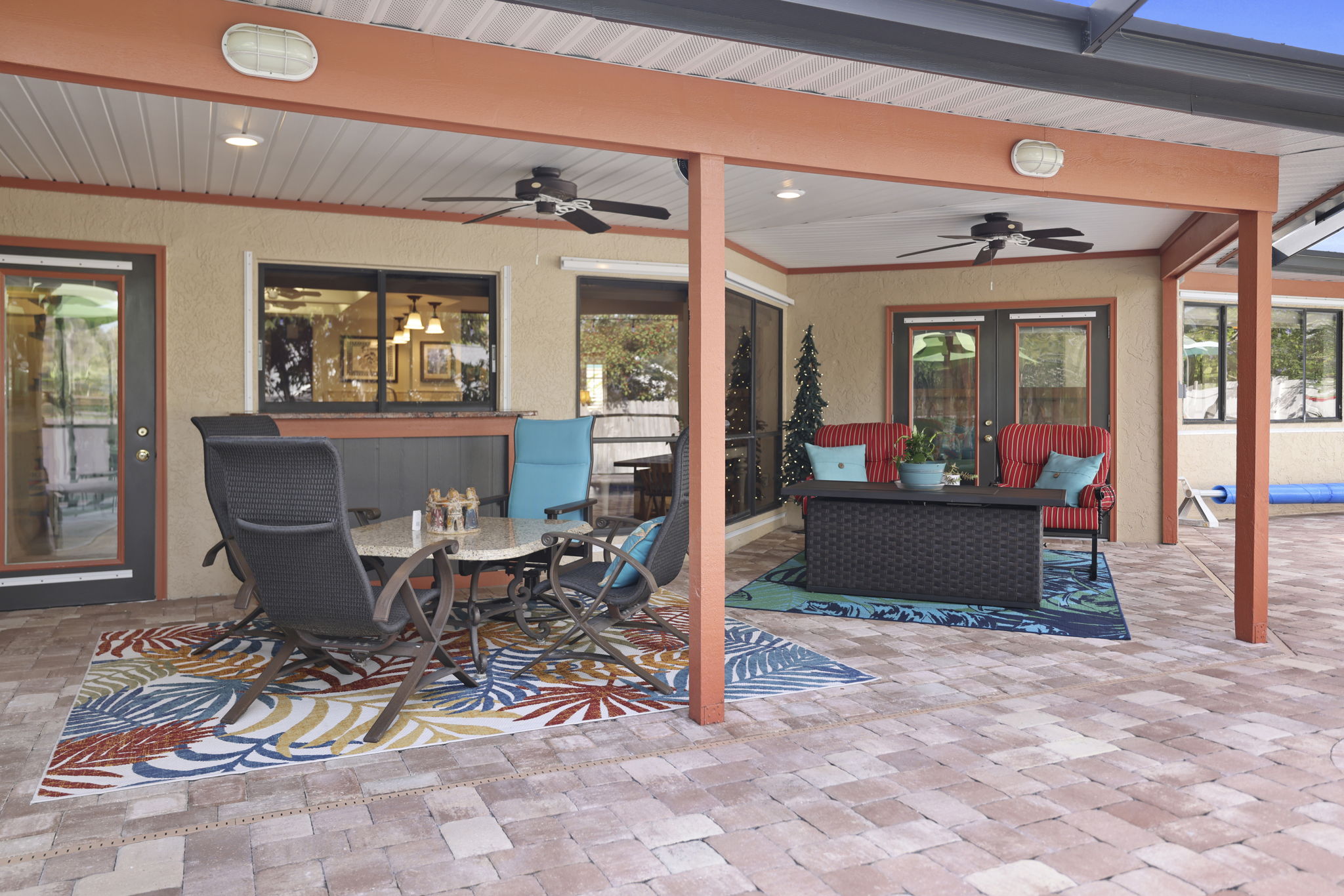 Pool Patio - 495A9948 (1)