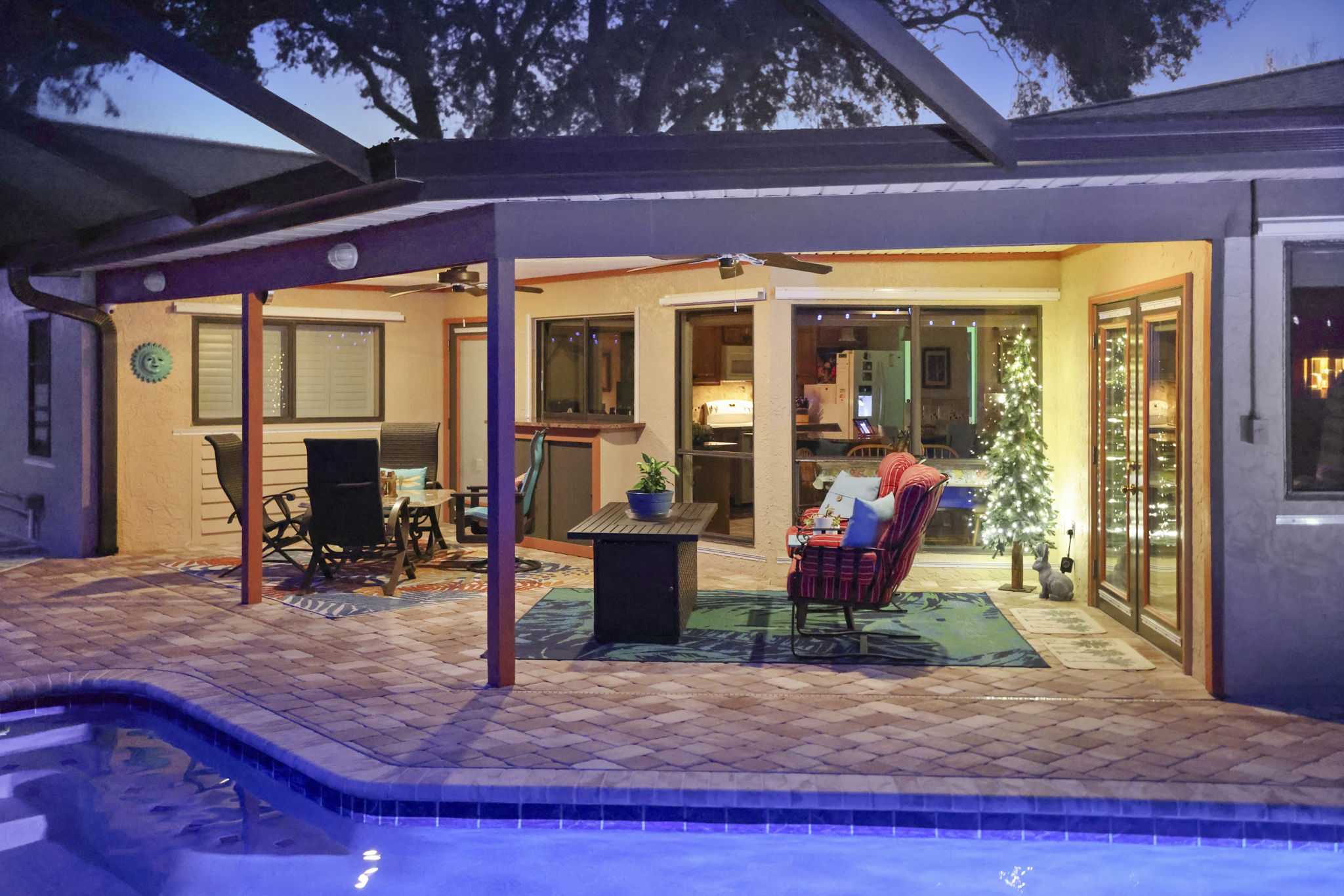 Pool Patio Twilight - 495A0012 (1)