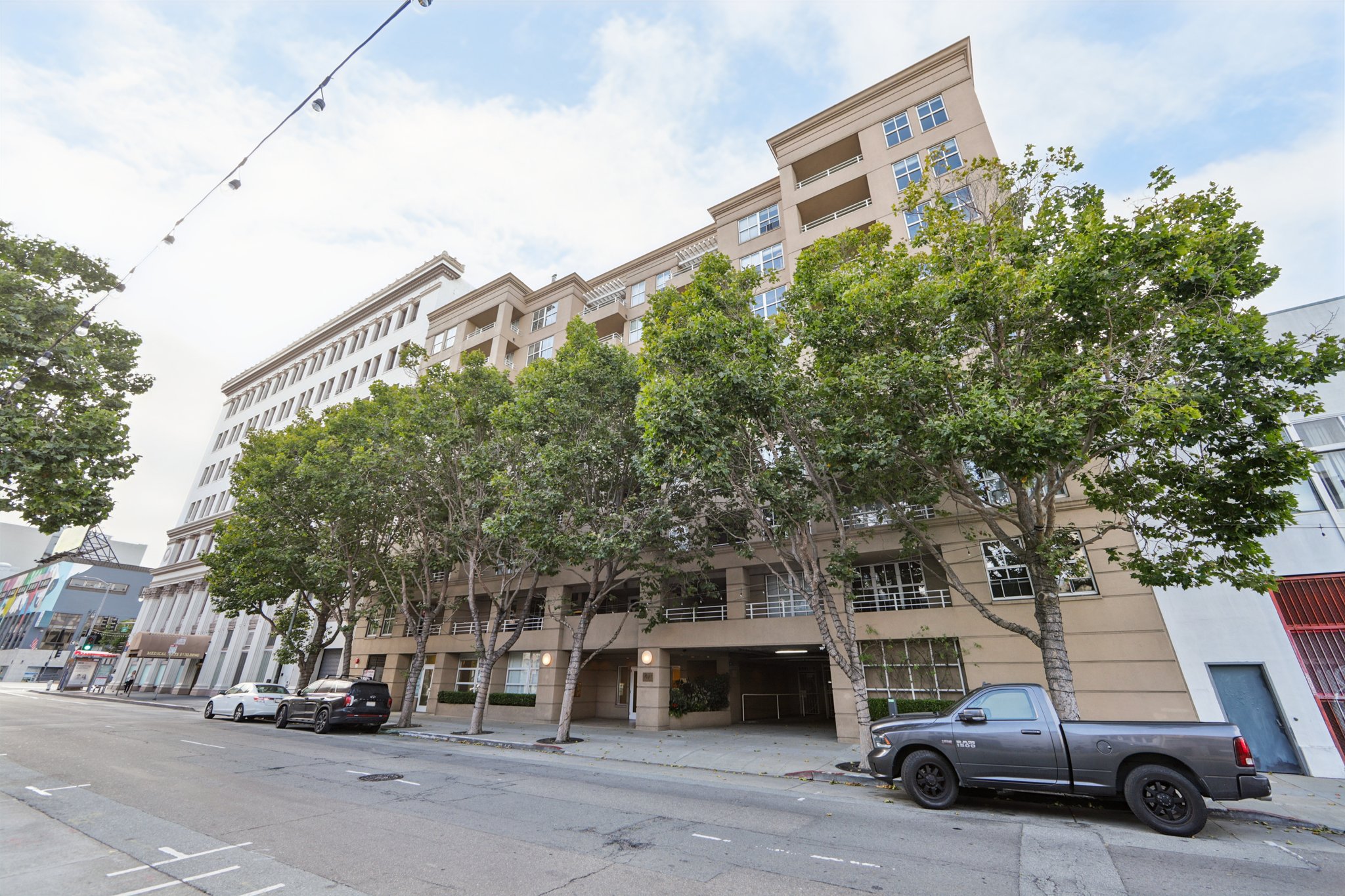 Jackson St #806-S1807-002.jpg