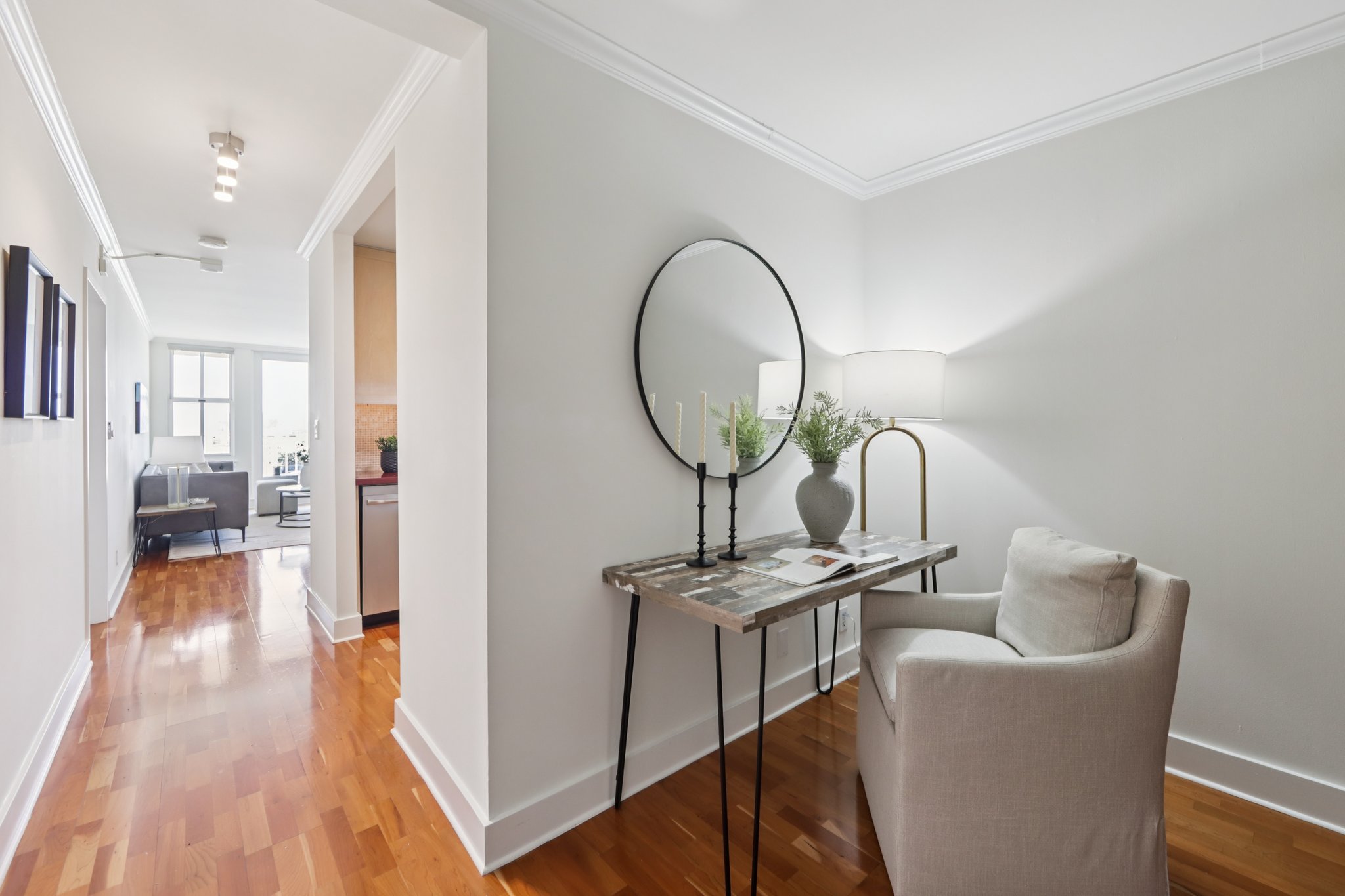 Jackson St #806-S1807-019.jpg