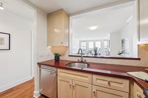 Jackson St #806-S1807-017.jpg