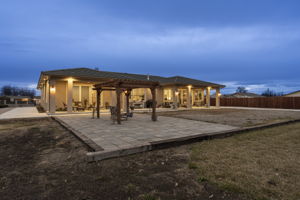  Photo 44