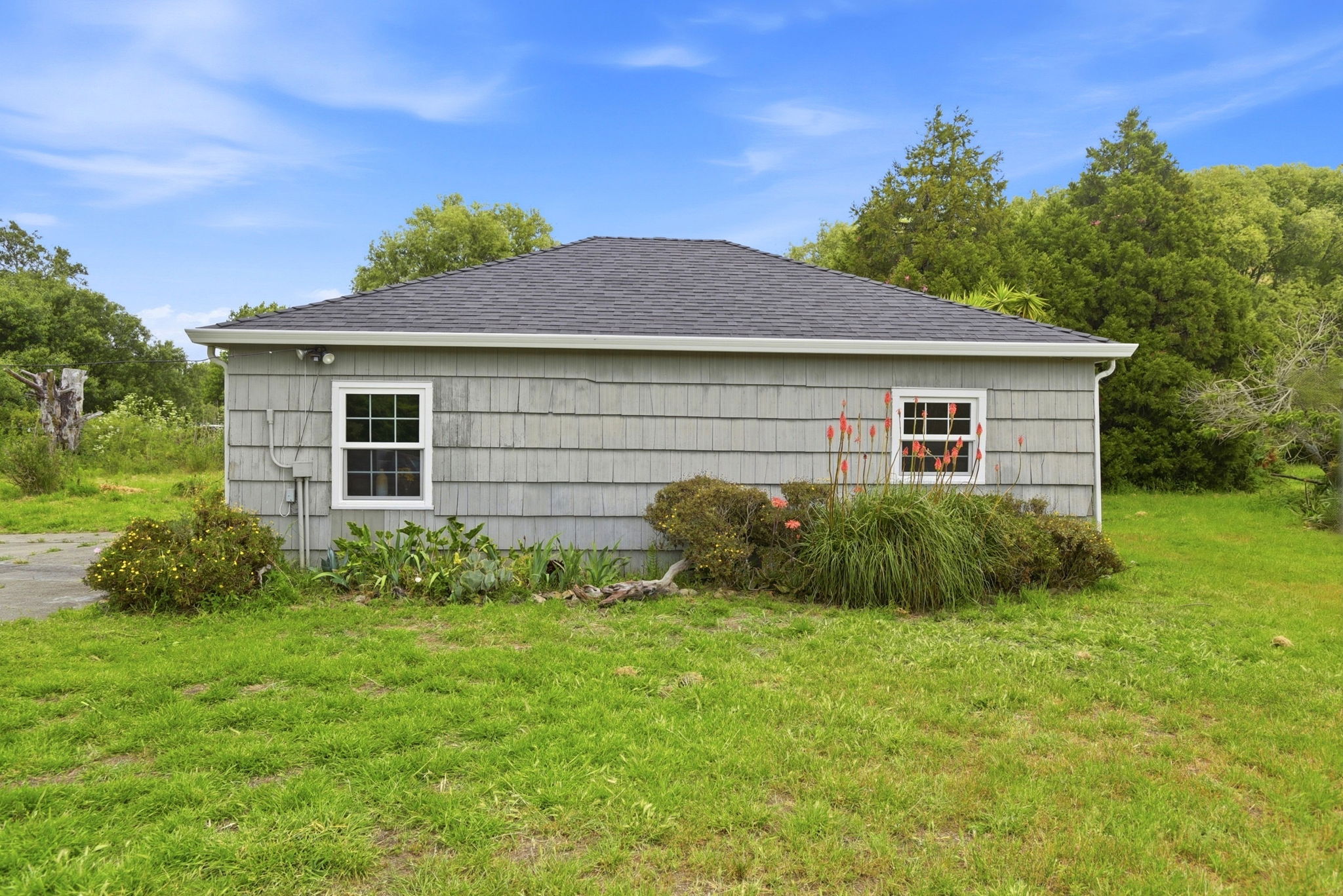 058_F8_1650 Stage Rd