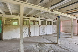 054_F8_1650 Stage Rd