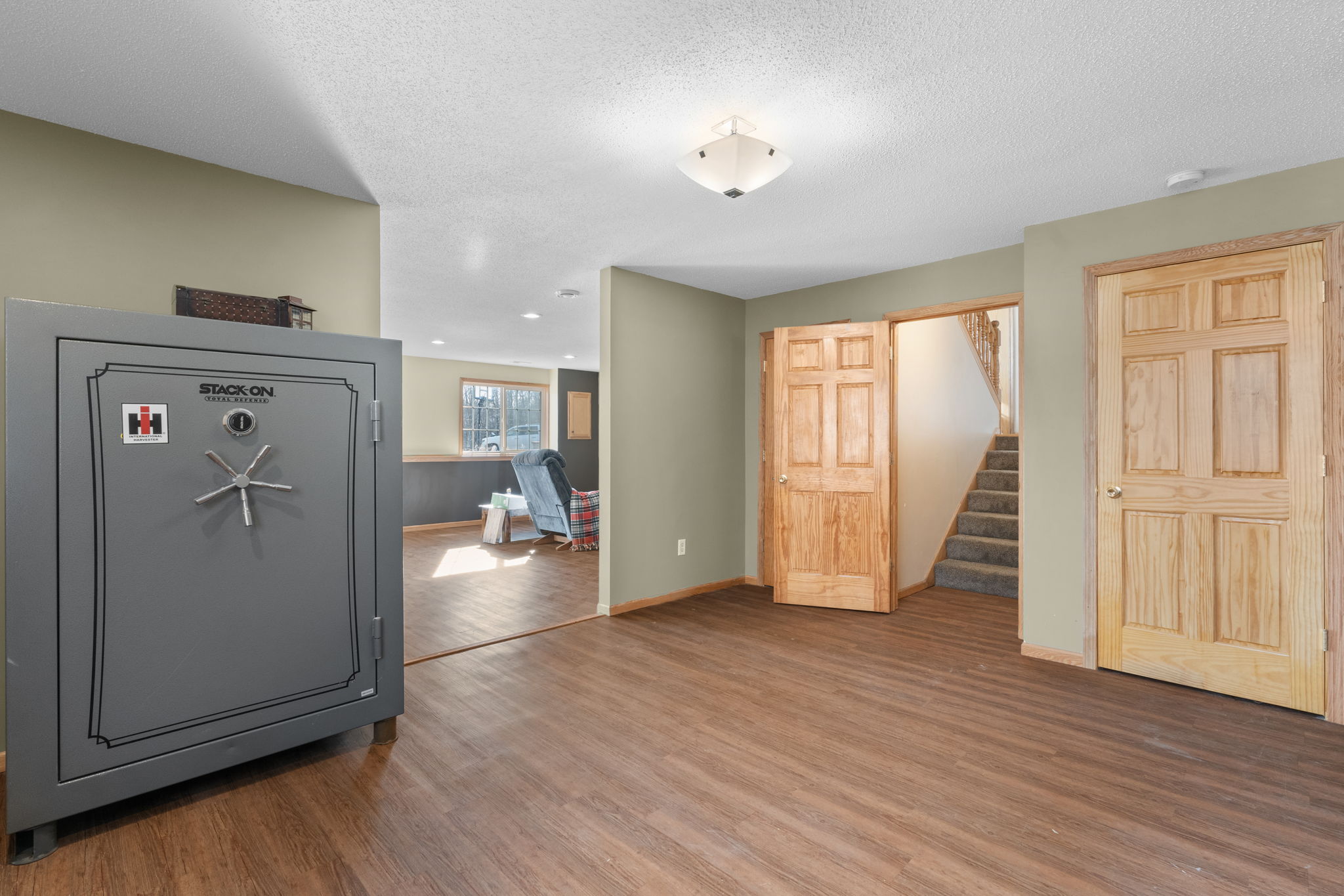 Photos - Interior & Exterior-26