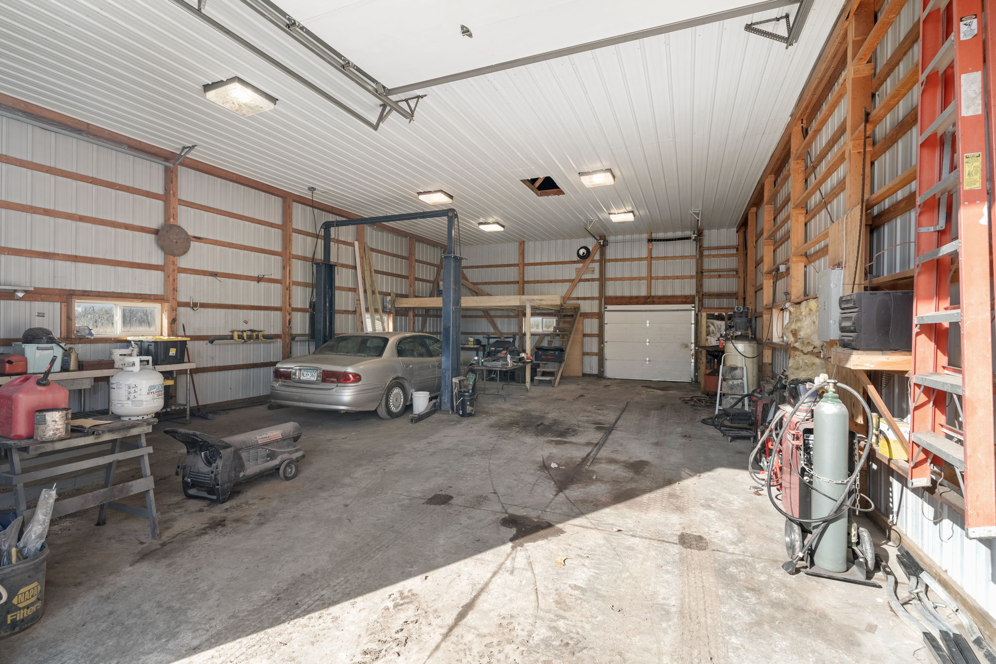 Photos - Interior & Exterior-4