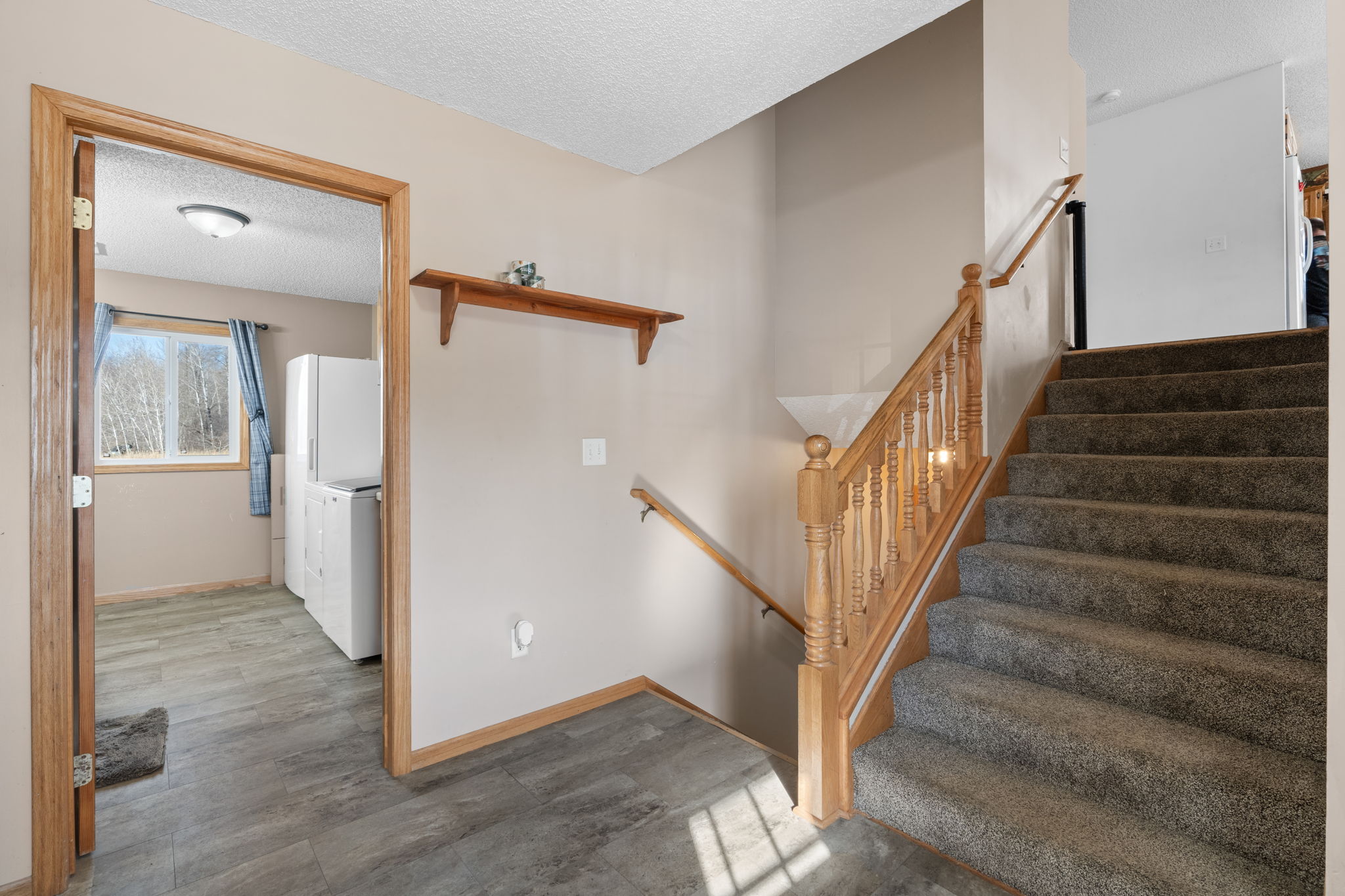 Photos - Interior & Exterior-7