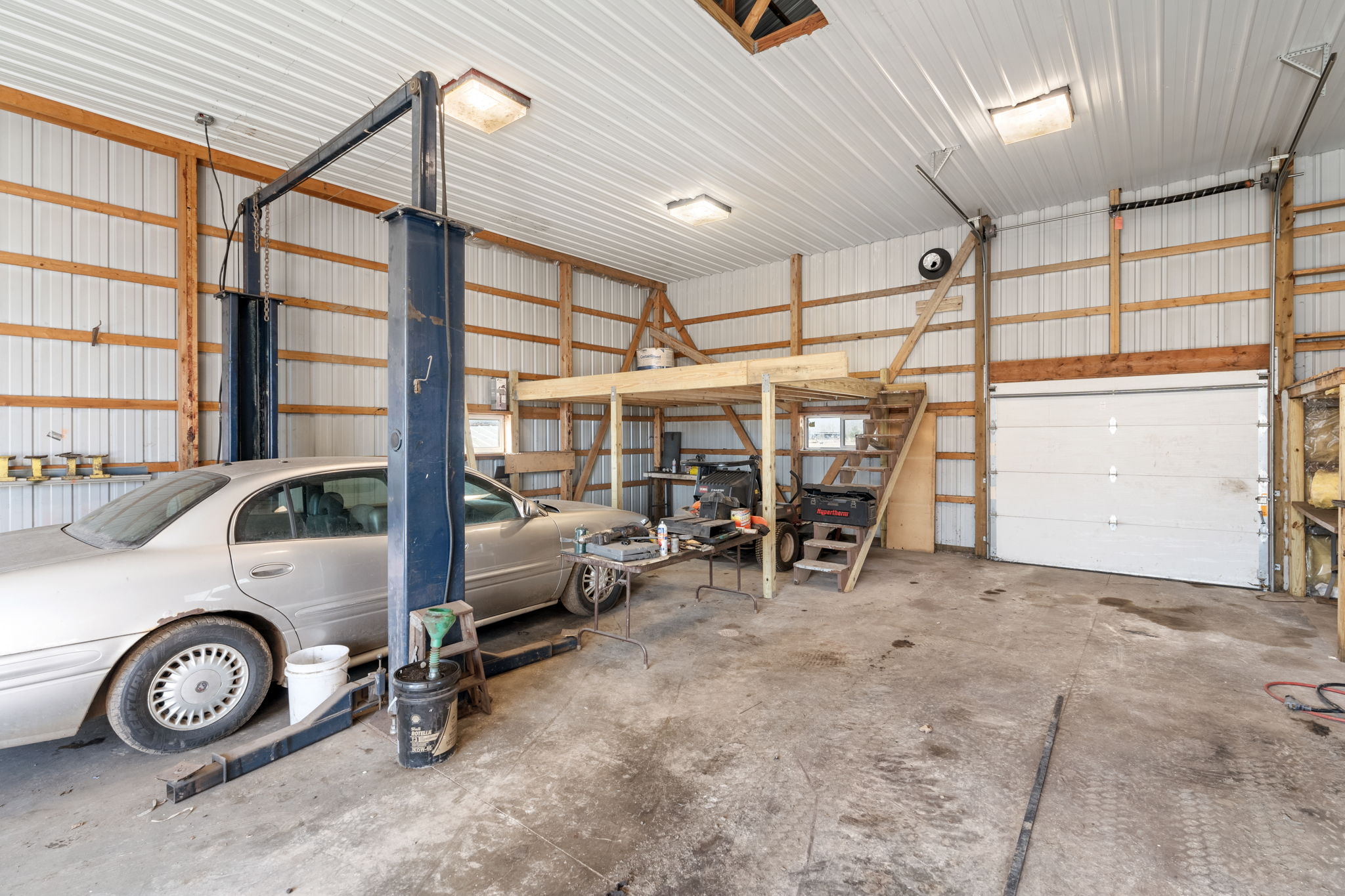 Photos - Interior & Exterior-5